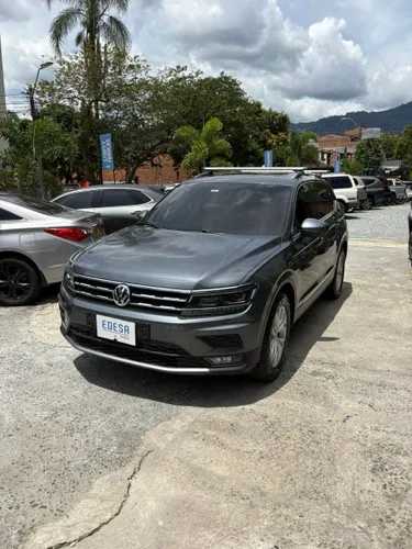 VOLKSWAGEN TIGUAN TRENDLINE