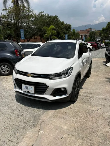 CHEVROLET TRACKER AWD PREMIER