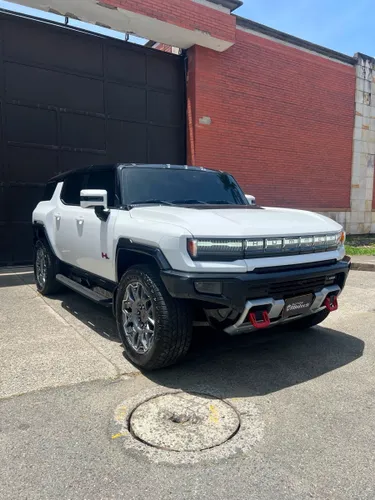 GMC Hummer EV SUV 3X 2025