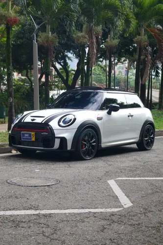 Mini Cooper Jhon Cooper Works 2024