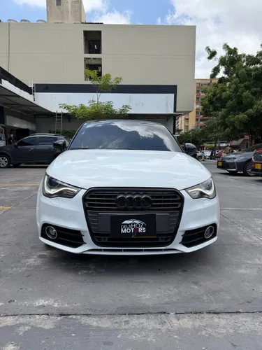 Audi A1 S Line 2013