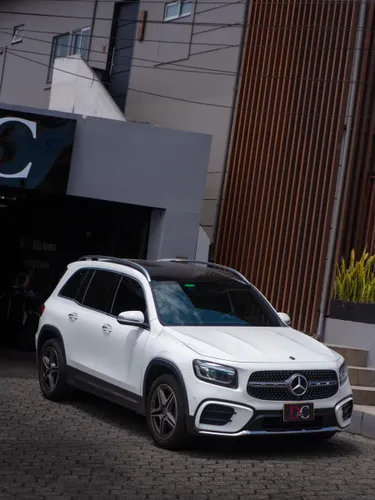 Mercedes Benz GLB200 2024