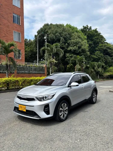 KIA STONIC VIBRANT HIBRIDA  1.0 litros turbo eco Hybrid