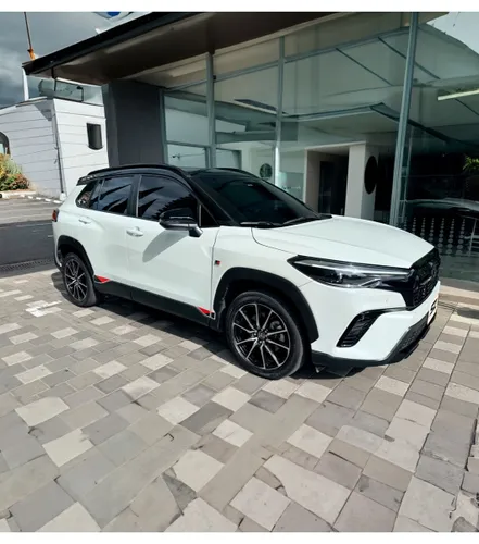 TOYOTA COROLLA CROSS GR SPORT