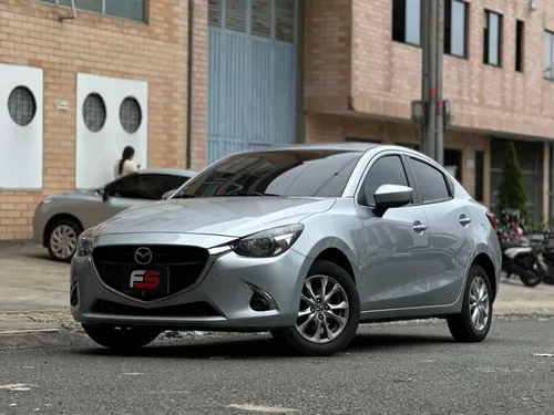 MAZDA 2 TOURING SEDAN 2019
