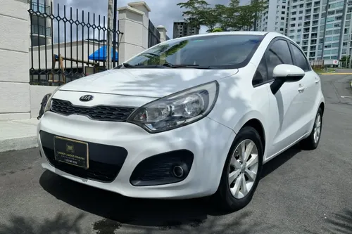 2013 KIA RIO UB EX SEDAN MECANICO 1.4 CON TECHO U. DUEA info 3136614176