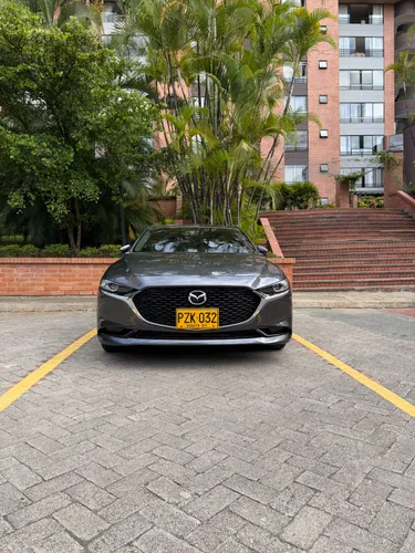 Mazda 3 Touring AT