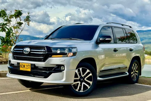 Toyota Sahara LC200 2013 Gasolina VXR