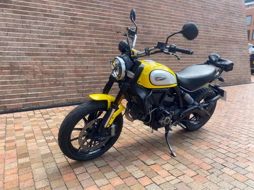 Ducati Scrambler Icon 800