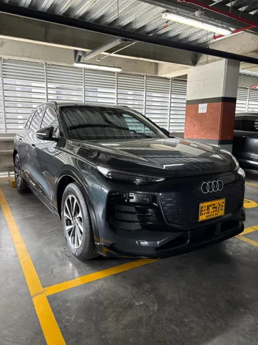 Audi Q6 Etron 45 SUV 2025