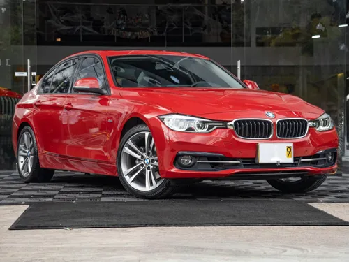 BMW 320i Sport line 2018