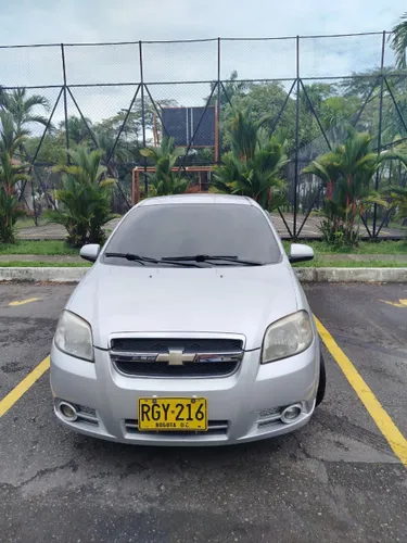 Chevrolet  Aveo emotion automático