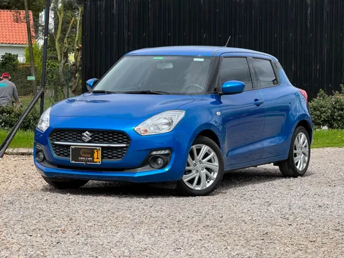 SUZUKI SWIFT HÍBRIDO HATCHBACK MECÁNICO 2022