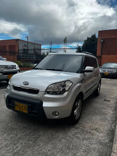 KIA SOUL 2010 COLOR PLATA