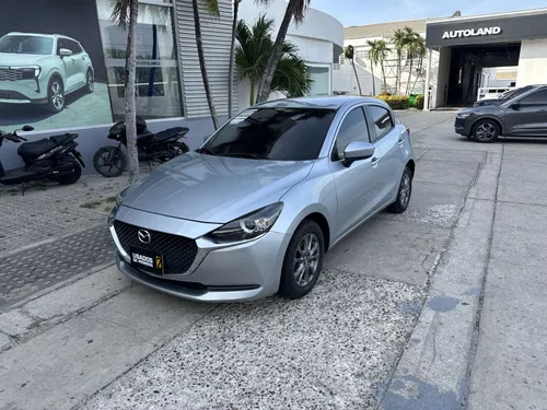 MAZDA 2 TOURING 2023 1.5 MT