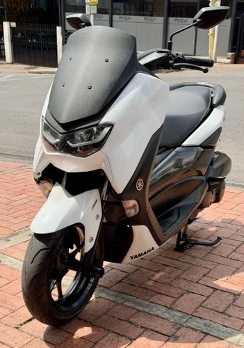 Vendo Yamaha Nmax Connect 2024 Full estado