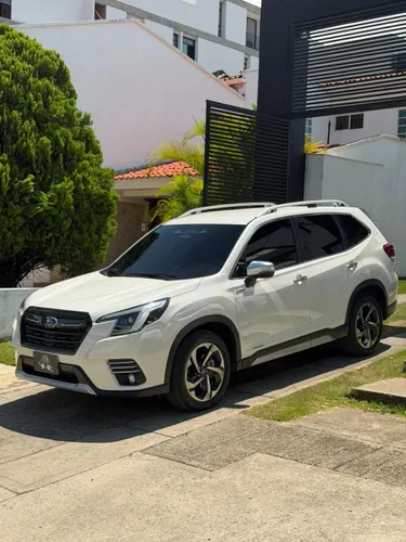 Subaru Forester Advance híbrida 2024