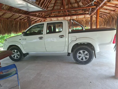 Toyota hilux vigo 2011 4x4 gasolina