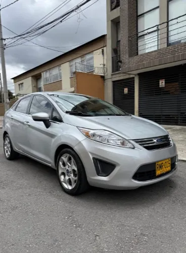 FORD	FIESTA SE	AT