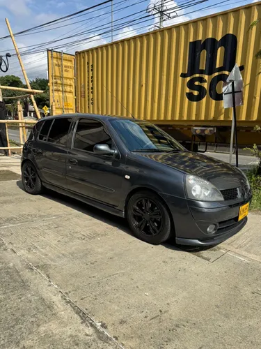 RENAULT CLIO RS 2010