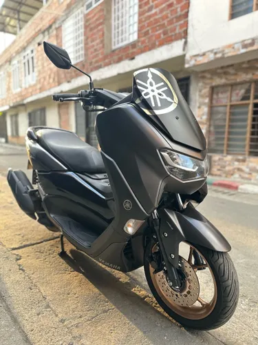 Yamaha N-Max Connect