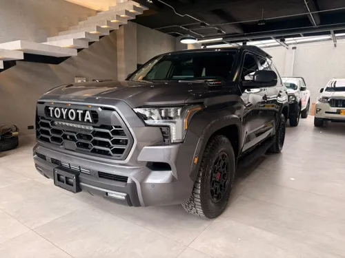 TOYOTA SEQUOIA TRD PRO 2026 0 KM