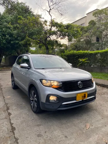 VOLKSWAGEN T-CROSS TRENDLINE AT 2021