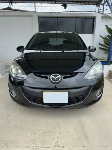 MAZDA 2 2013