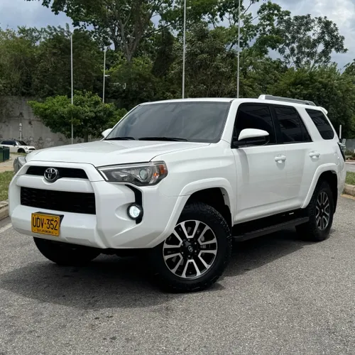 Toyota 4Runner SR5 2015 gasolina