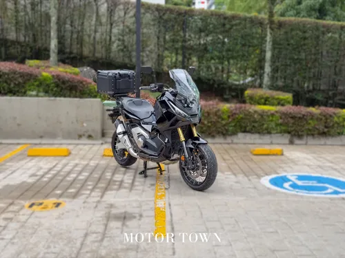 HONDA XADV ADV750M 2025