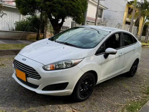 FORD FIESTA SE MECÁNICO SPORTBACK MT 1.6 MODELO 2016