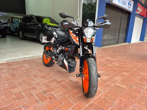 MOTO KTM DUJE 200