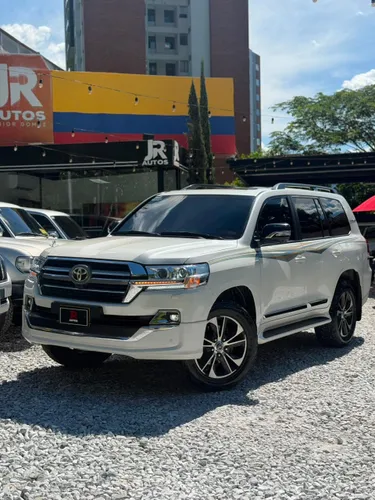 TOYOTA LAND CRUISER LC200 PLATINUM EDITION 2017  BLINDAJE 2