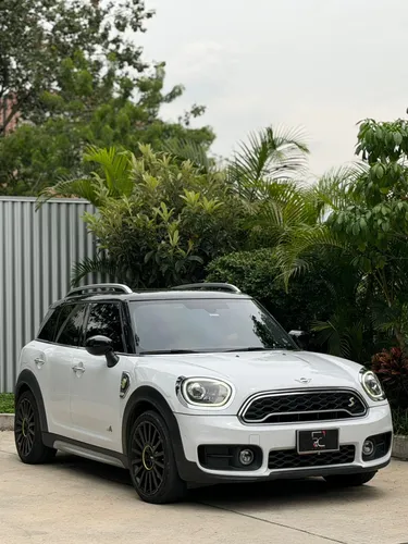 Mini Countryman F60 Cooper SE Chilli All4