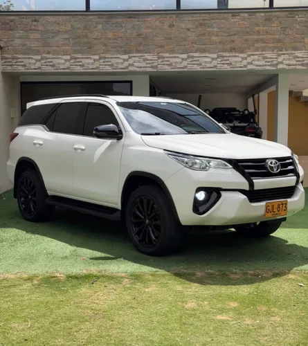 Toyota Fortuner SR 2020