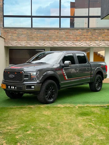 Ford f150 lariat sport 2020