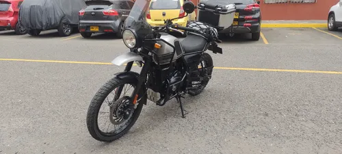 Royal enfield Himalayan 411 muy bien cuidada