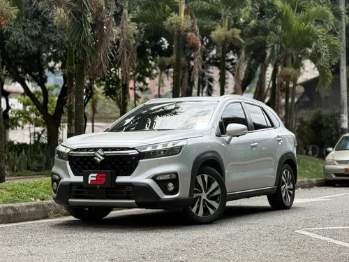 SUZUKI SCROSS GLX ALL GRIP 2023