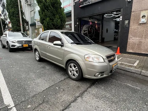 CHEVROLET AVEO EMOTION AUTOMÁTICO 2011