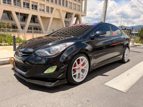 Hyundai elantra i35 gls 2012 mecánico mt 1.8