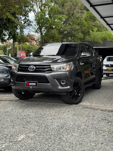 TOYOTA HILUX 2.8 AUTOMATICA 4X4 DIESEL