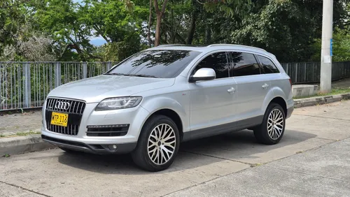 Audi Q7 3.0 luxury