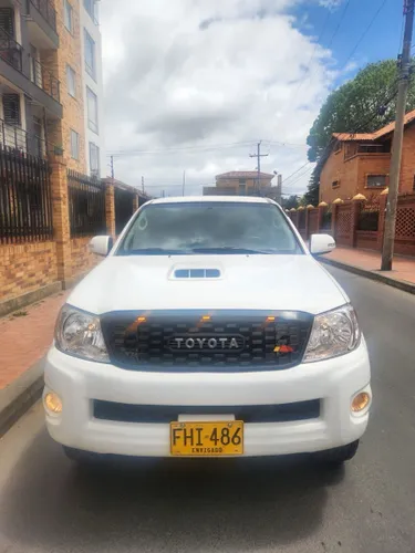 TOYOTA HILUX 2009 ACTUALIZADA A 2015