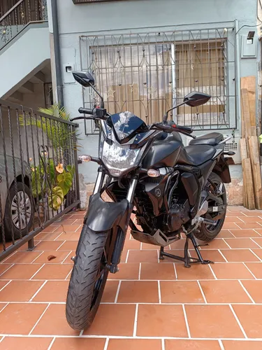 Toyota Fz 2.0 versión limitada dark 2022 Negociable
