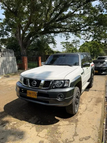 Nissan patrol súper safari 2008