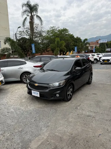 CHEVROLET ONIX LT