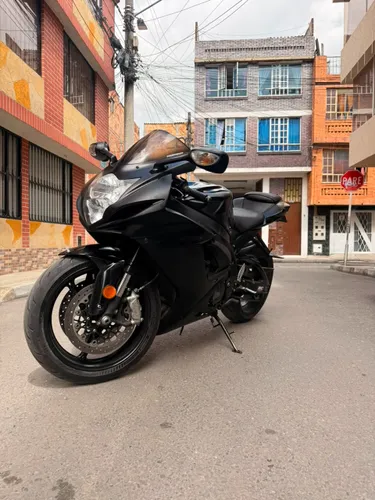 gsxr 600 modelo 2016