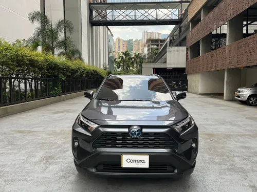 Toyota Rav-4 XLE hybrid 2024