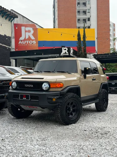 TOYOTA FJ CRUISER 2020  BLINDAJE 2