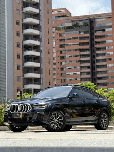 BMW X6 XDrive40i 3.0cc TwinPower Turbo.